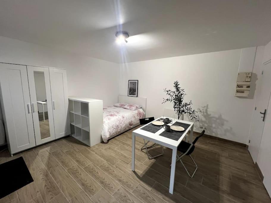 Appartement Proche Tramway Витри сюр Сен Екстериор снимка