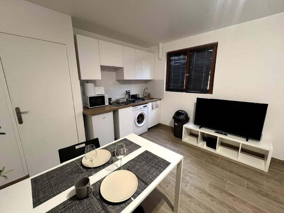 Appartement Proche Tramway Витри сюр Сен Екстериор снимка